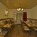 Oyo Rooms 017 Heritage Bungalow