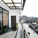 Oyo 13307 Home Modern Stay Shoghi