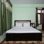 Oyo Home 9703 Serene View 2Bhk Jhanjeri