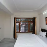 Oyo Home 9102 3Bhk Pinewood Valley