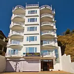 Seven Hills Hotel
