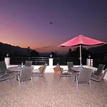 Mayur Hotel Bar And Restaurant