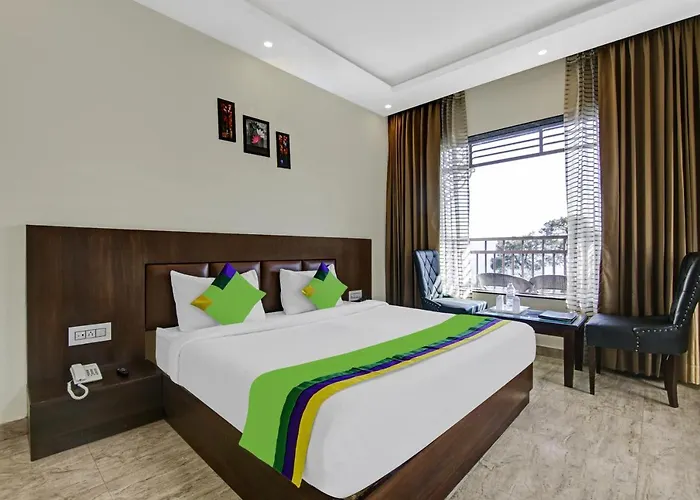 Hotel Crosswinds West