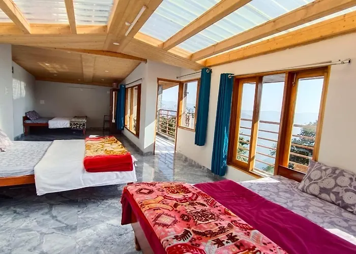 The Hostelers Homestay - Near Isbt, Bypass, Advance Study And Hpu Simla