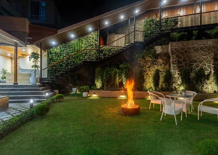 Alaya Stays 6 Bhk With Garden - Evaara Woods Hilltop