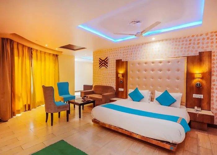 Nature Valley View Resort Mashobra !! Luxury Choice !! Gaming Zone !! Open Terrace !! Big Parking
