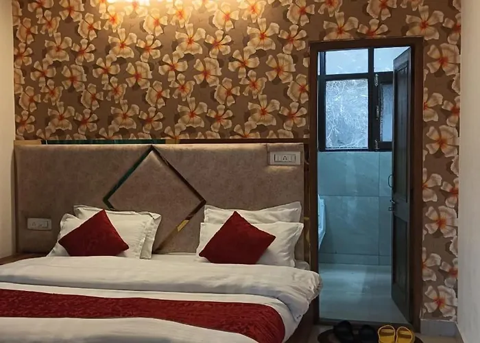 Aston Hills - Luxury Comfort !! Travellers Delight !! Budget Friendly !! Prime Location !! Guest Favourite