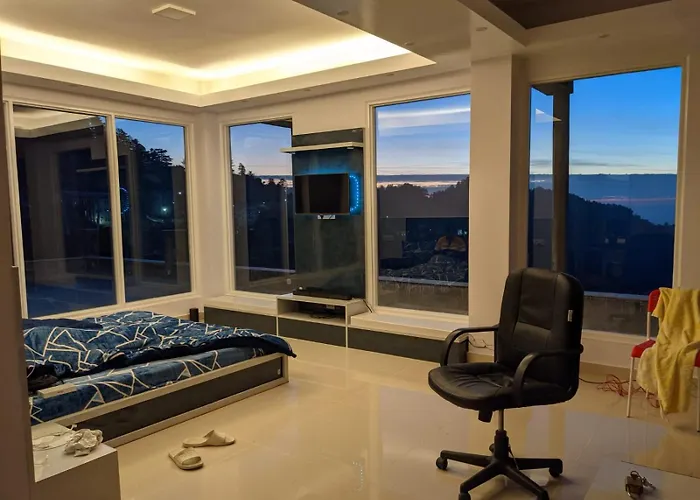 El Cielo, B&B