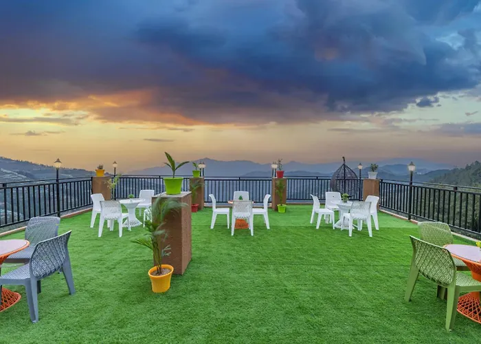 The Charvi Haven I Bonfire I Forest Treks I Memories I Open Air Lawn & Terrace I Kufri By Exotic Stays
