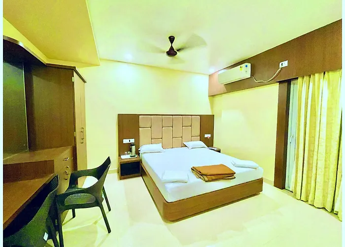 Simla Hotel A M A R - P A L A C E Near Temple