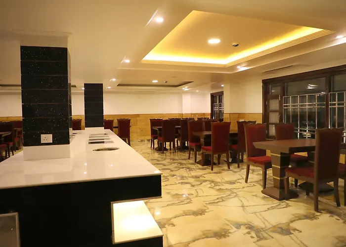 The Grand White By Parfait