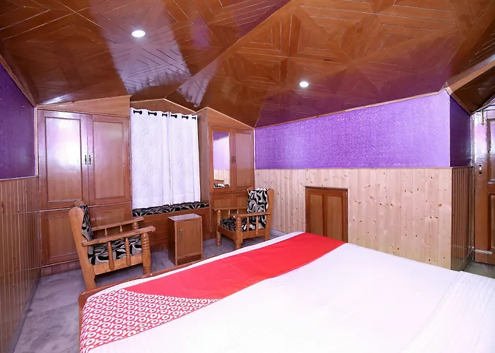 Oyo 13110 Home Valley View 3Bhk Panthaghati