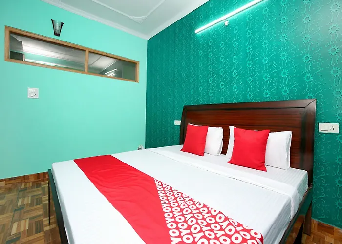 Oyo 13708 Home 2Bhk Kamyana