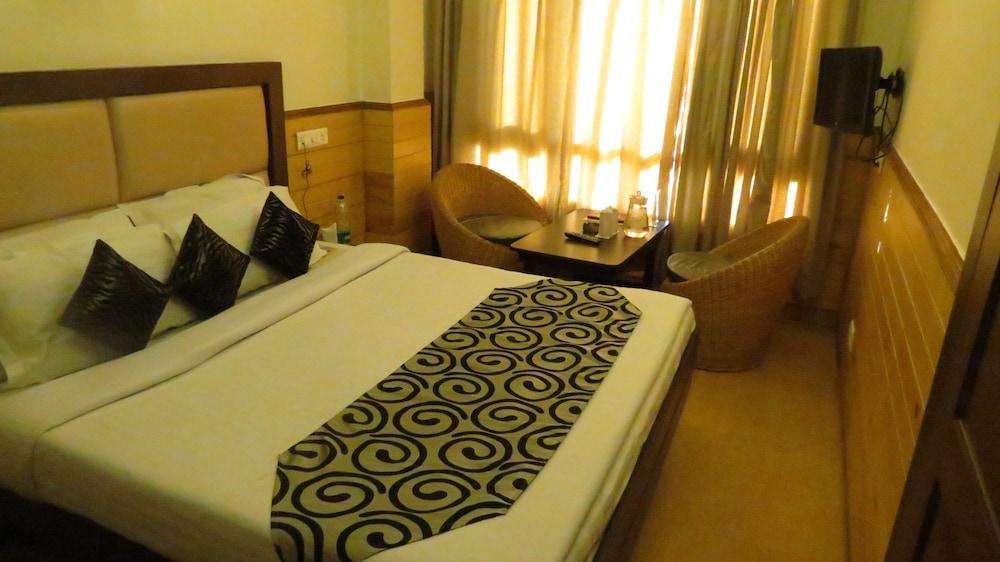 Kapil 3* Shimla