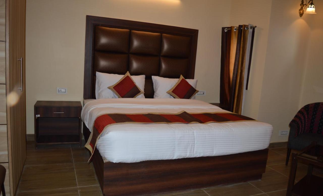 Home Inn Shimla B&B Hotel 3*