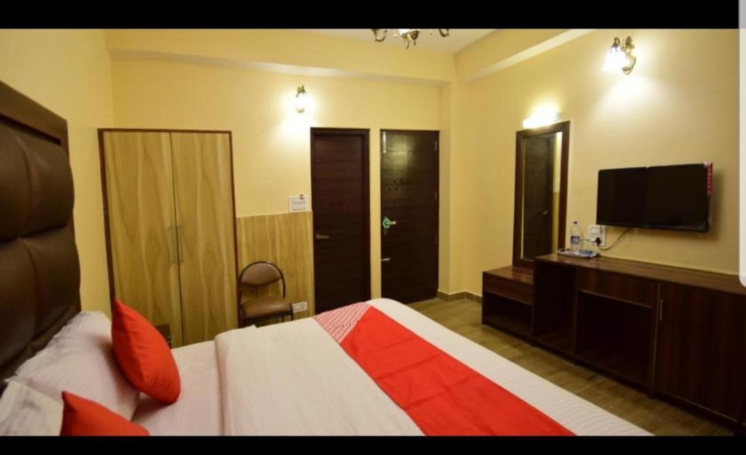 Home Inn Shimla B&B Hotel 3*