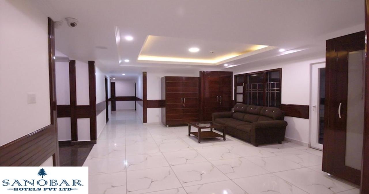 Hotel White Grand Shimla-near Isbt Bus Stand-a Centrally Heated 4*