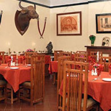 Woodville Palace Hotel