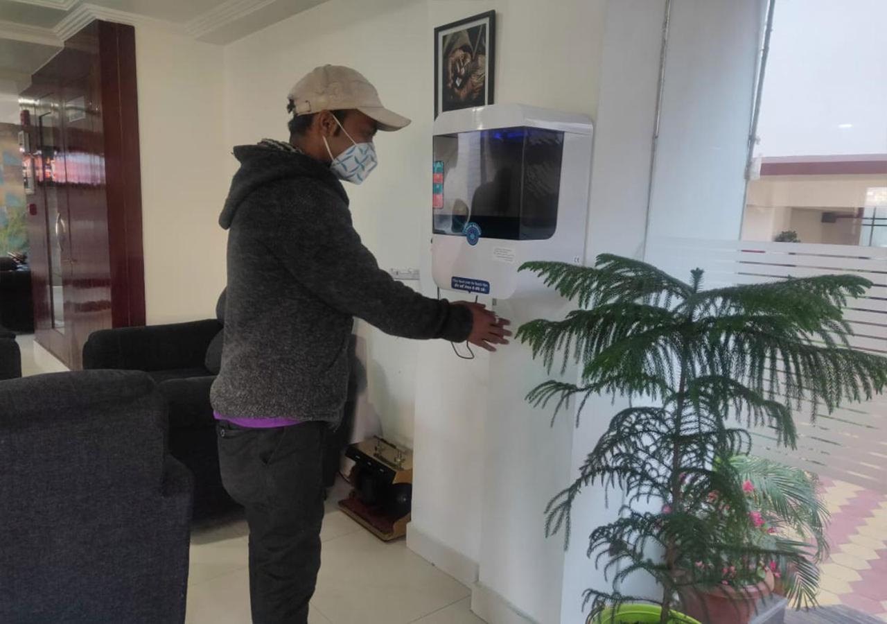 Hotel White Grand Shimla-near Isbt Bus Stand-a Centrally Heated 4*