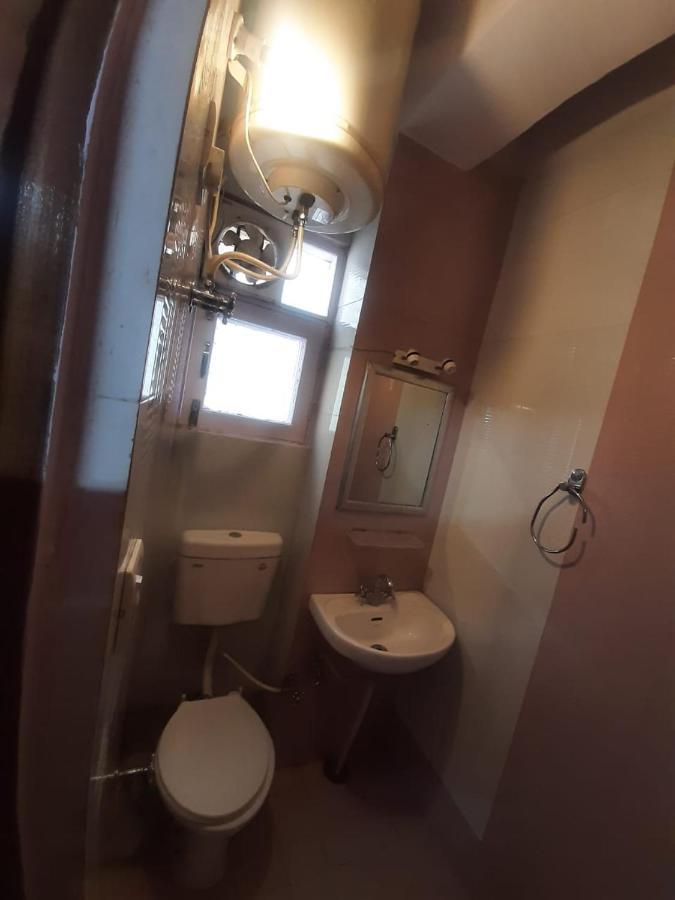 Budget Royal Near Kali Bari Temple, - 4*