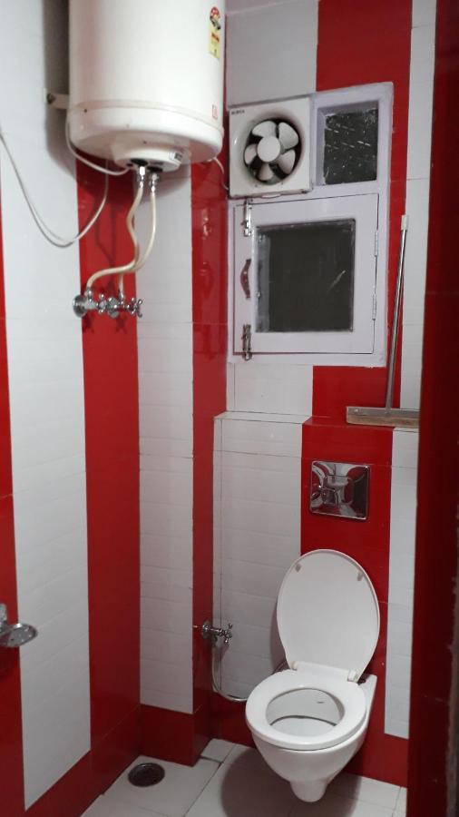 Budget Royal Near Kali Bari Temple, -