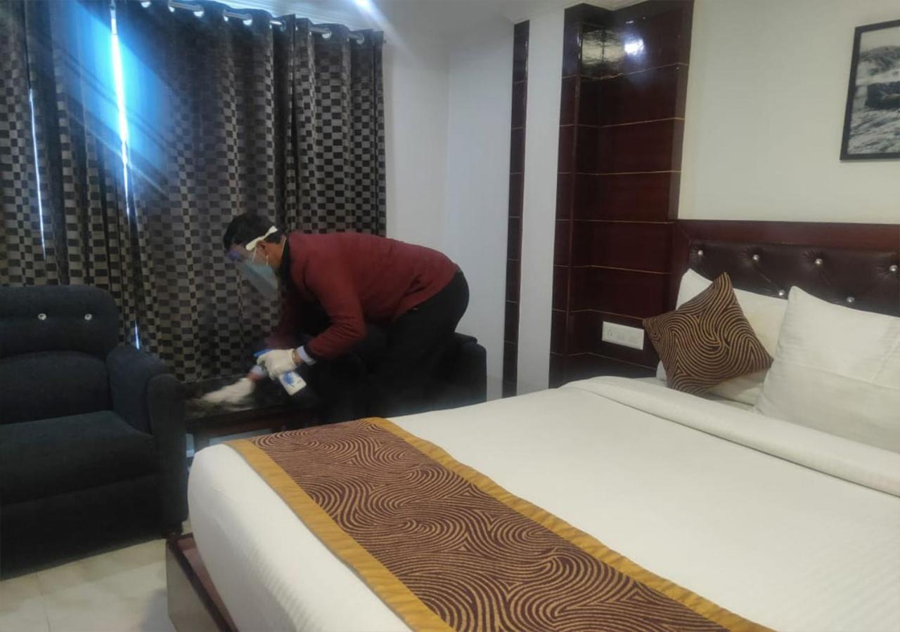 White Grand Shimla-near Isbt Bus Stand-a Centrally Heated Shimla
