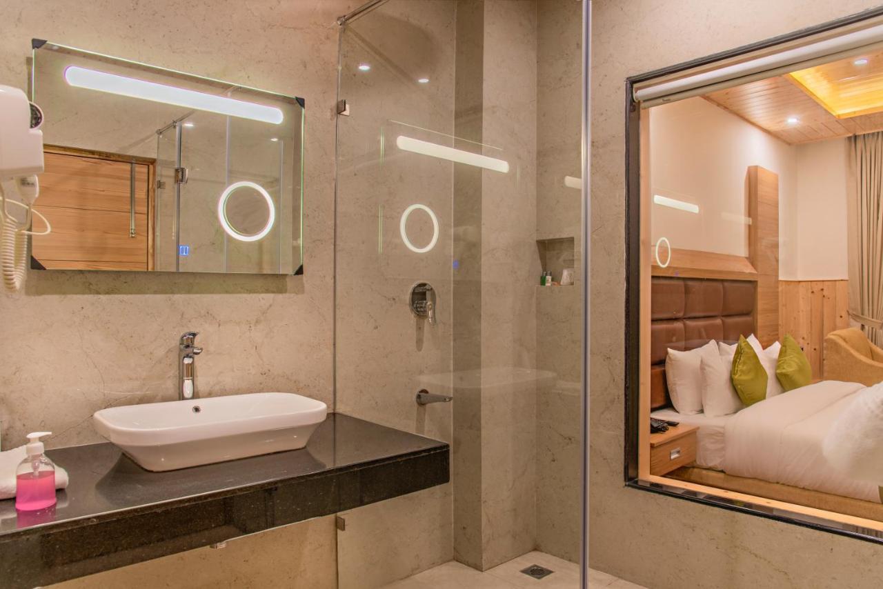 The Grand Welcome Hotel 4*