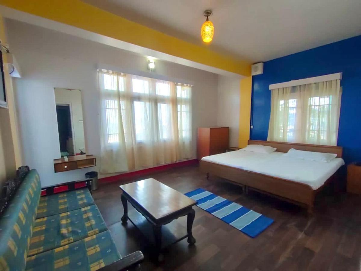 The Nishat-boho Hotel *