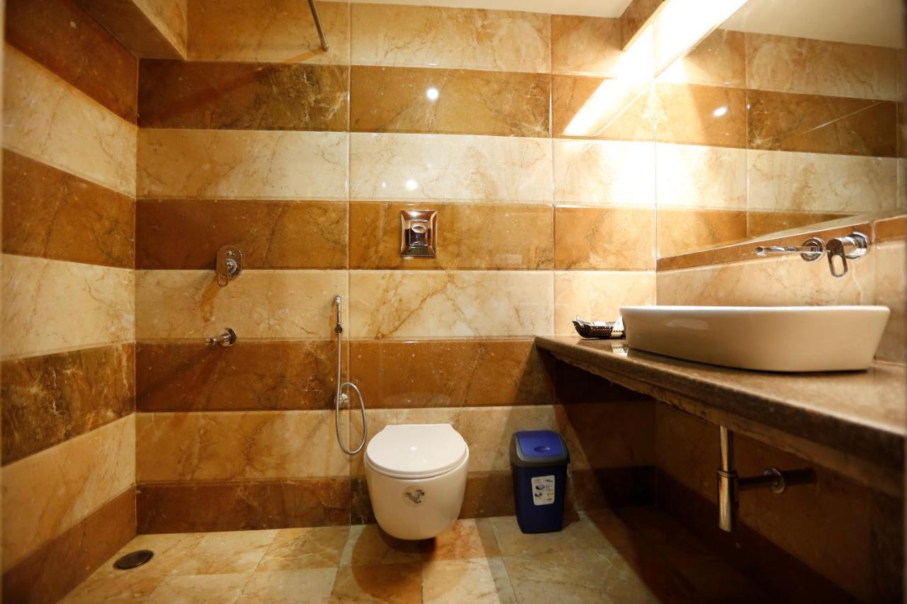 Shingar Hotel *