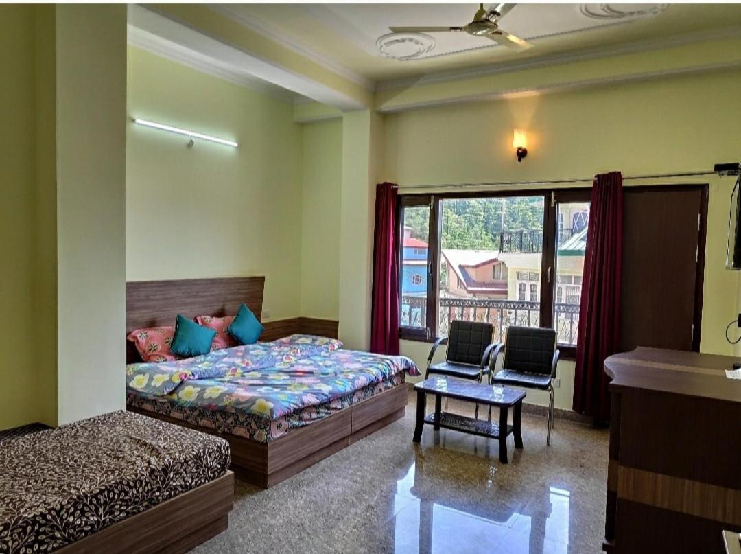 Homestay Hill View Regency Best Budget Near Mall Road *