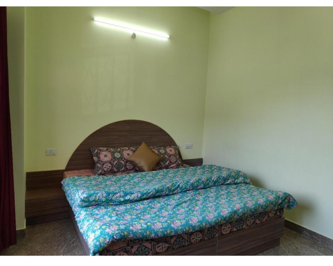 Homestay Hill View Regency Best Budget Near Mall Road