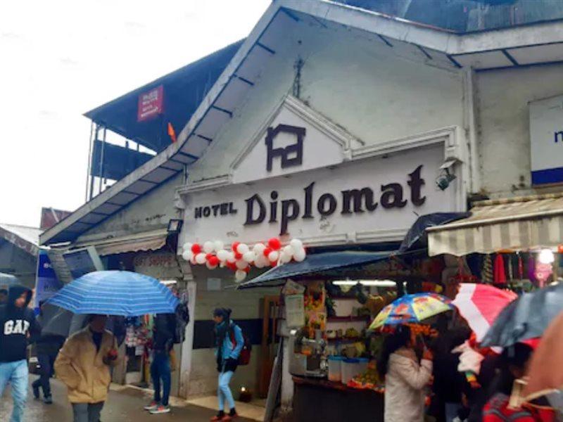 Diplomat