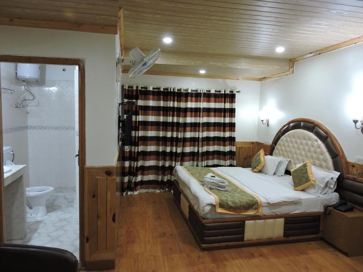 Chaman Palace Hotel