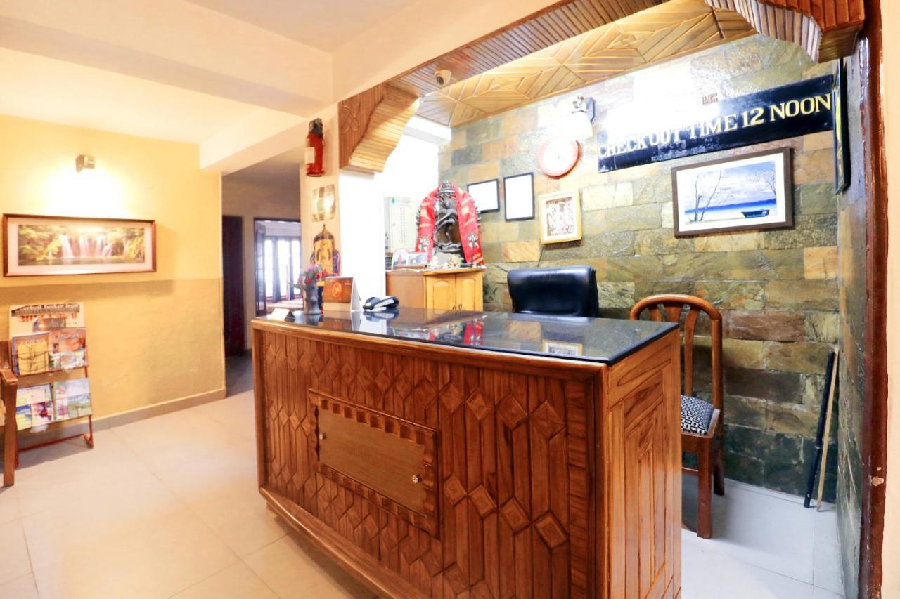 Oyo 45337 Woodland 3* Shimla