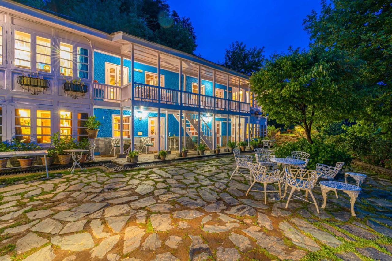 Stayvista At Violet Hill With Bonfire, Gazebo & Hill View