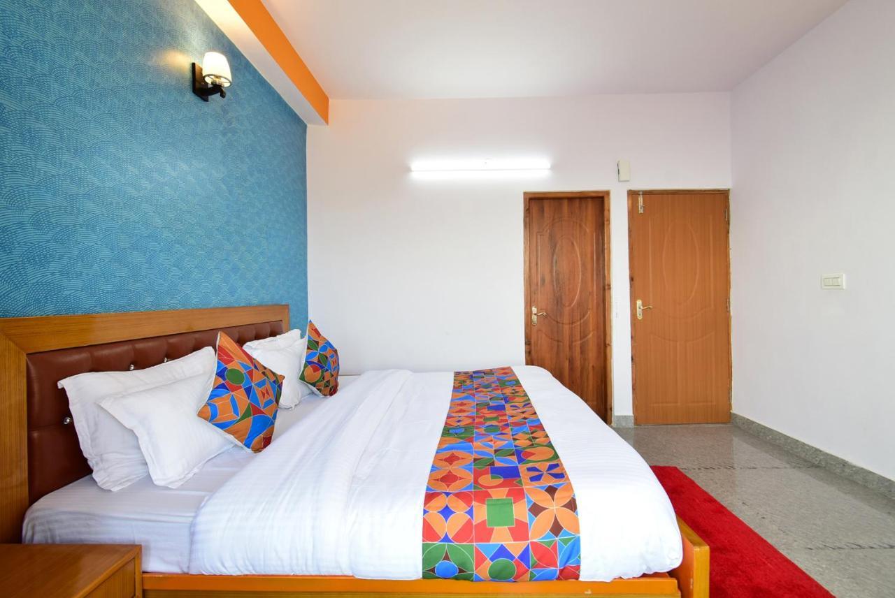 Hotel Fabhotel Nelson 3*