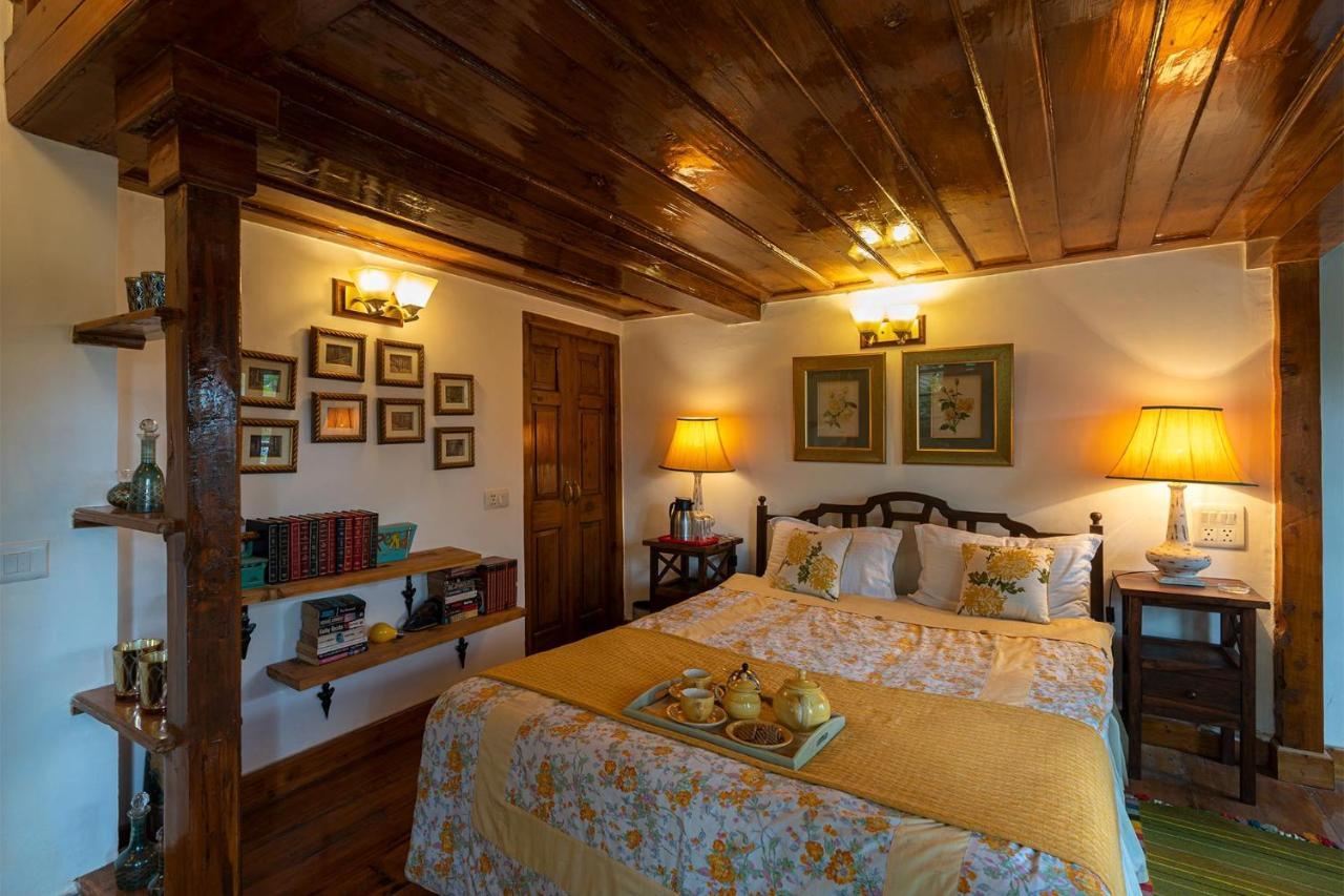 Stayvista At Violet Hill With Bonfire, Gazebo & Hill View * Shimla