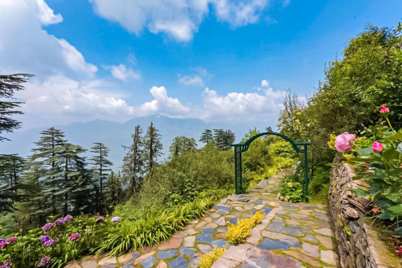Stayvista At Violet Hill With Bonfire, Gazebo & Hill View * Shimla