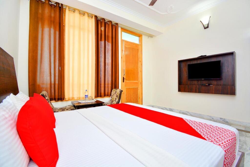 Vivek Palace Hotel