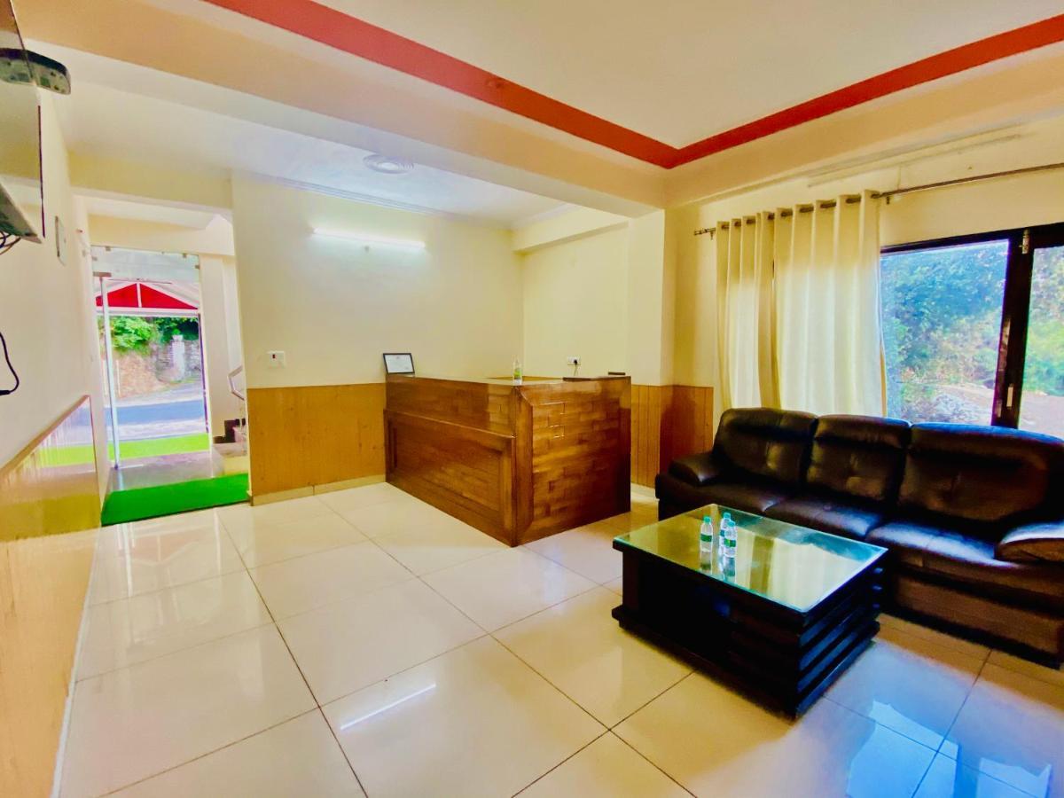 Royal Mashobra: Mountain And Valley Views Hotel Shimla