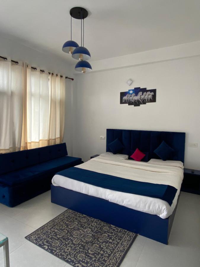 Parimahal Homestay *