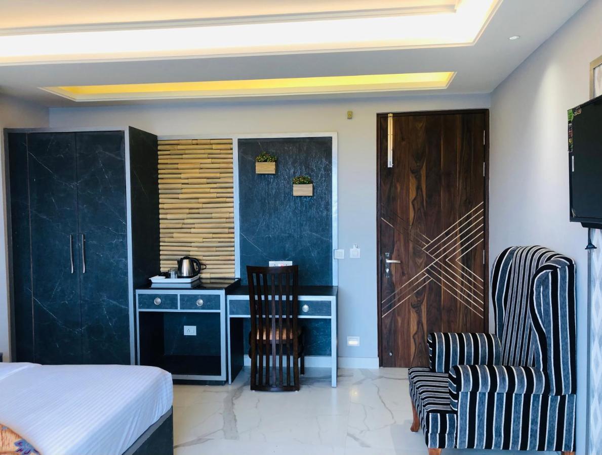 Bed & Breakfast The Westberry 50mtrs Offroading And 50 Mtrs Nature Path Shimla