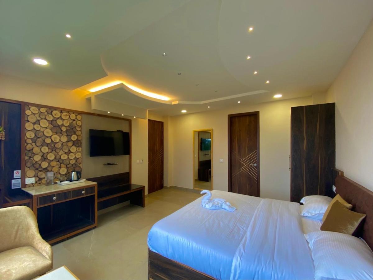 Bed & Breakfast The Westberry 50mtrs Offroading And 50 Mtrs Nature Path *