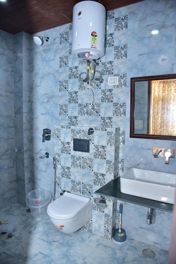 Royal Cedar B&B * Shimla