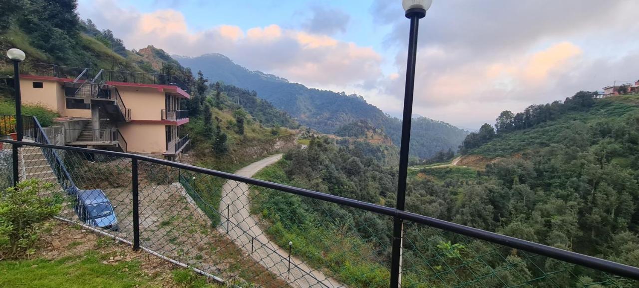 Bridge Valley Resort *