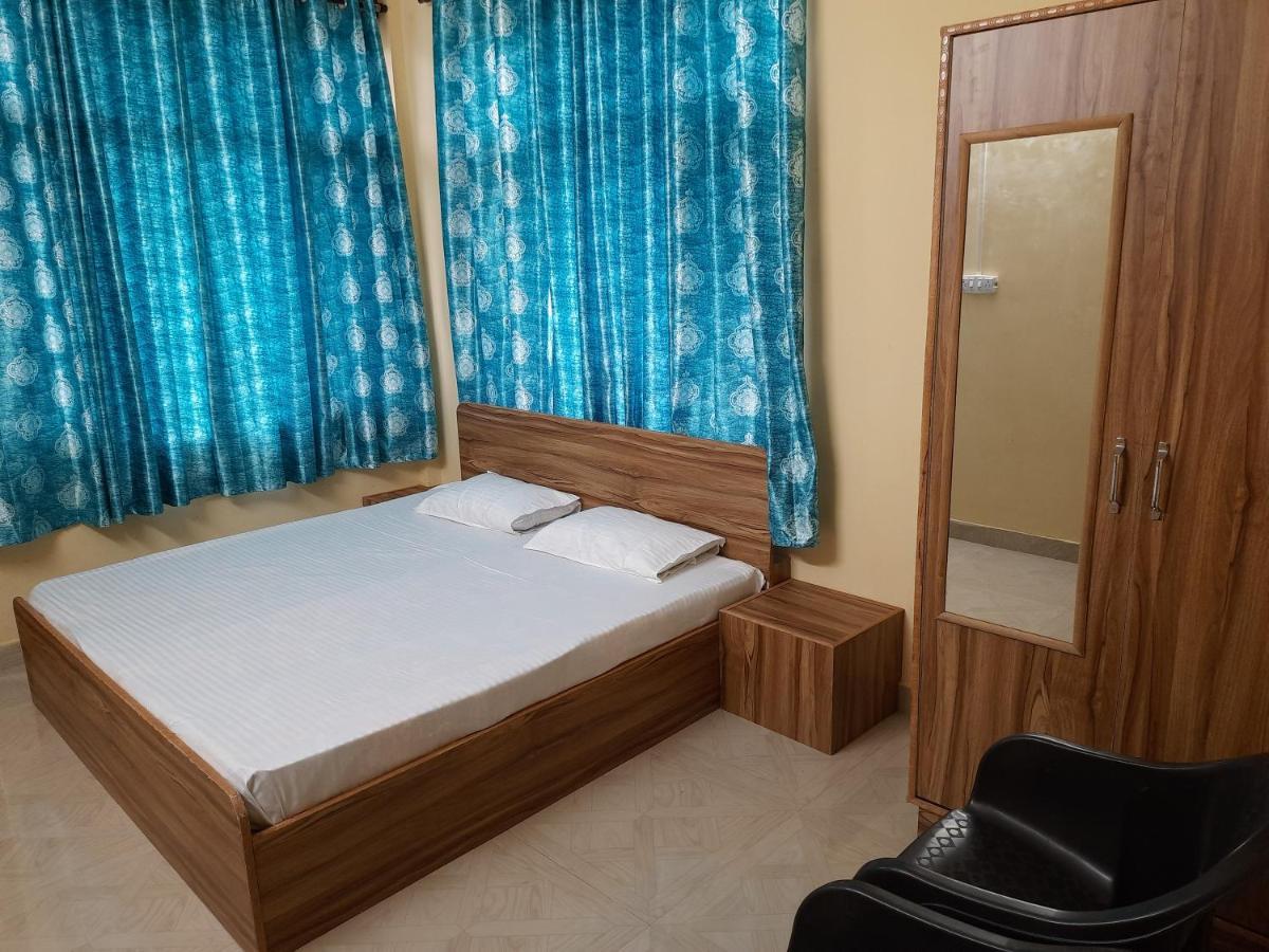 Aagaman Woods Apartment *