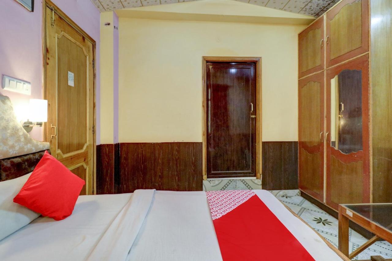 Hotel Oyo C 3*