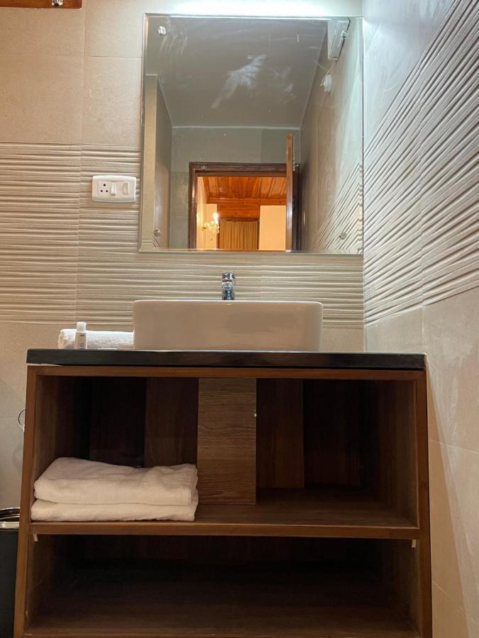 The Edgeworth * Shimla