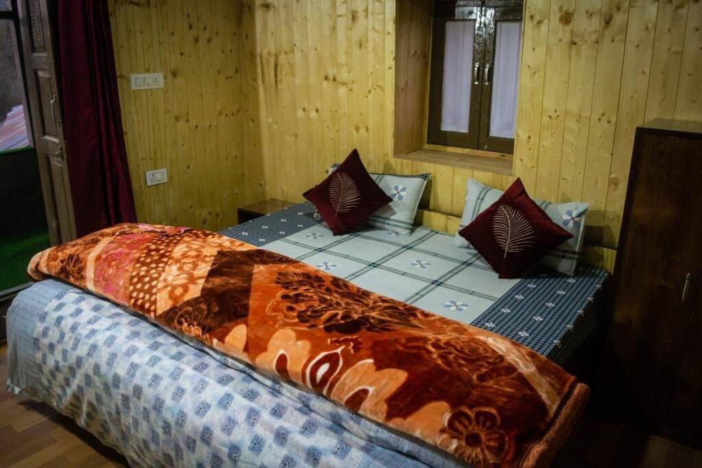 Deodar Dakbangla-kufri