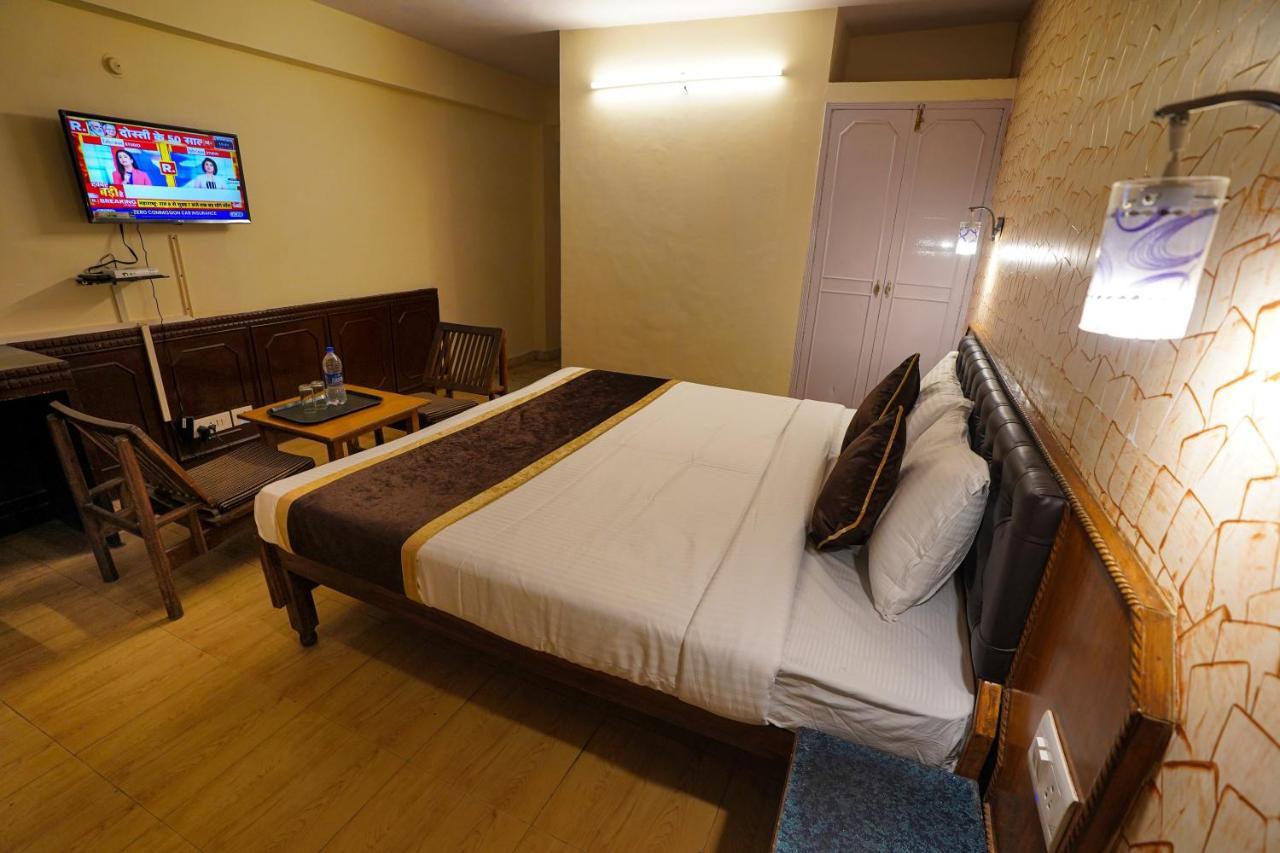 Hotel Atithi Mall Road Shimla